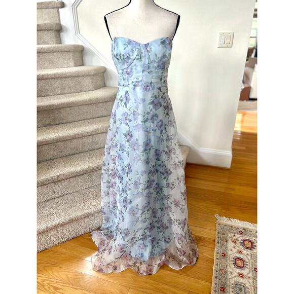 Lulu's Light Blue Floral Organza A-line Sweetheart Strapless Ball Gown - Picture 2 of 8